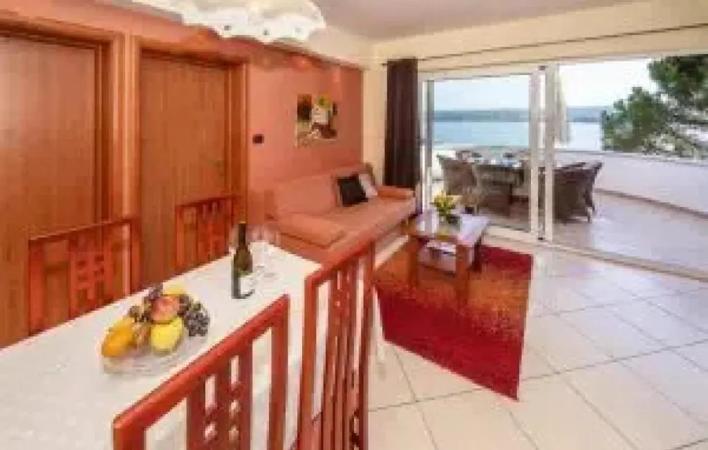 Villa Palace Clara Apartment 1 Island Krk By Villa Malinska 0*,  Croazia
