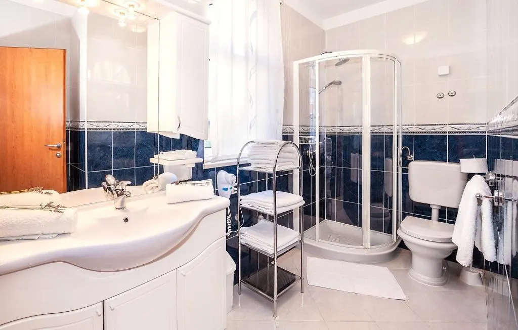 מאלינסקה Villa Palace Clara Apartment 1 Island Krk By Villa